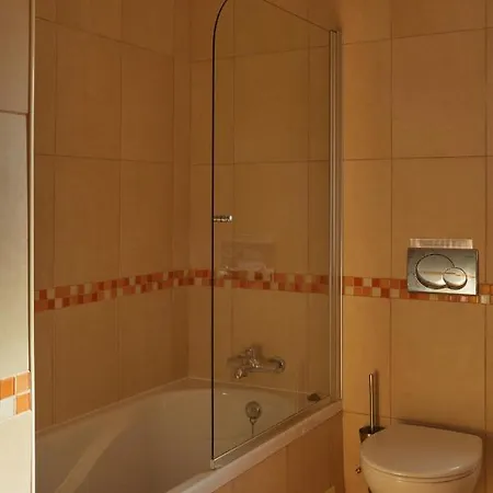Monte Das Oliveiras Lux - 600m From The Beach - Swimming Pool - Wi Fi - Aircon *